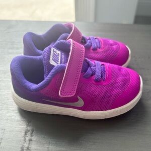 Toddler Nike sneakers